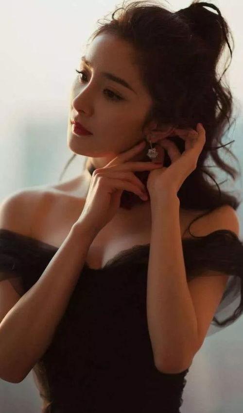 新红楼杨幂爆料视频播放,独家爆料幕后花絮与精彩瞬间 第2张 新红楼杨幂爆料视频播放,独家爆料幕后花絮与精彩瞬间 第2张