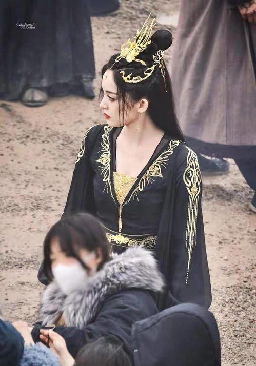 娜扎雪鹰领主最新爆料,揭秘神秘恋情与演艺事业新动向 第1张 娜扎雪鹰领主最新爆料,揭秘神秘恋情与演艺事业新动向 第1张